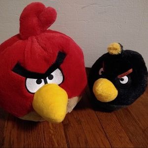 2 Angry Birds Plushies